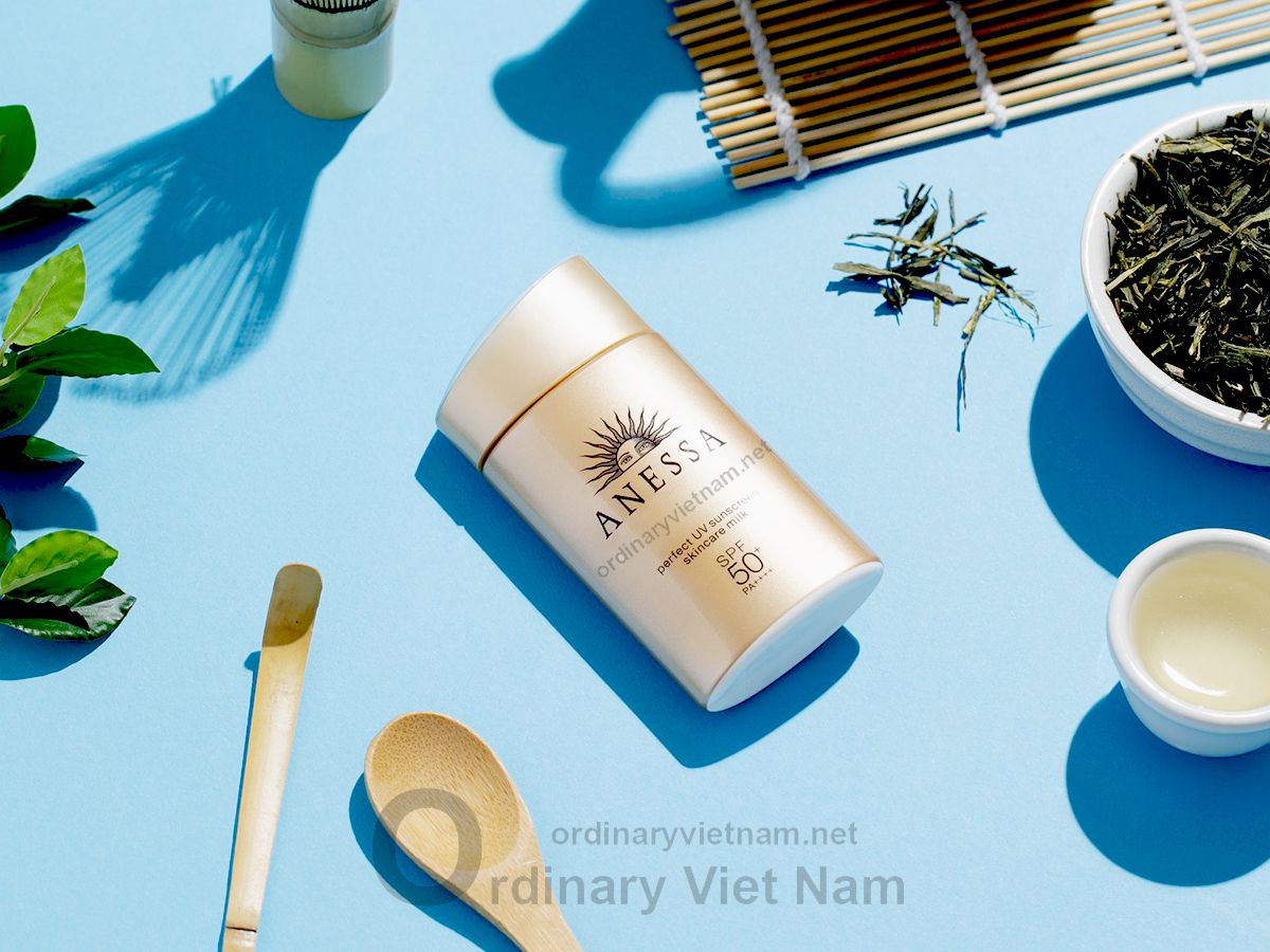 Sua-chong-nang-Anessa-Perfect-UV-SkinCare-Milk-Ordinary-Viet-Nam-6.jpg