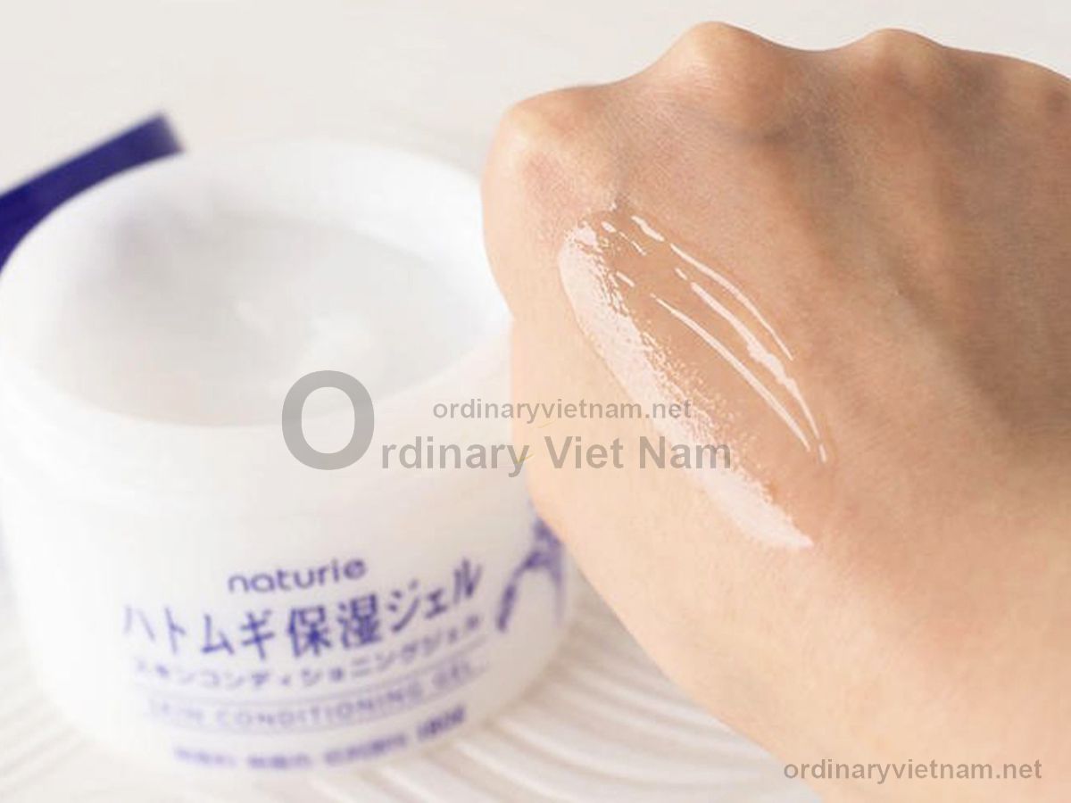 Kem-duong-am-Hatomugi-Naturie-Skin-Conditioning-Gel-Ordinary-Viet-Nam-5.jpg