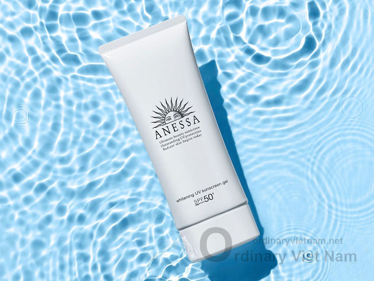 Review-gel-chong-nang-Anessa-whitening-uv-sunscreen-gel-Ordinary-Viet-Nam-3.jpg