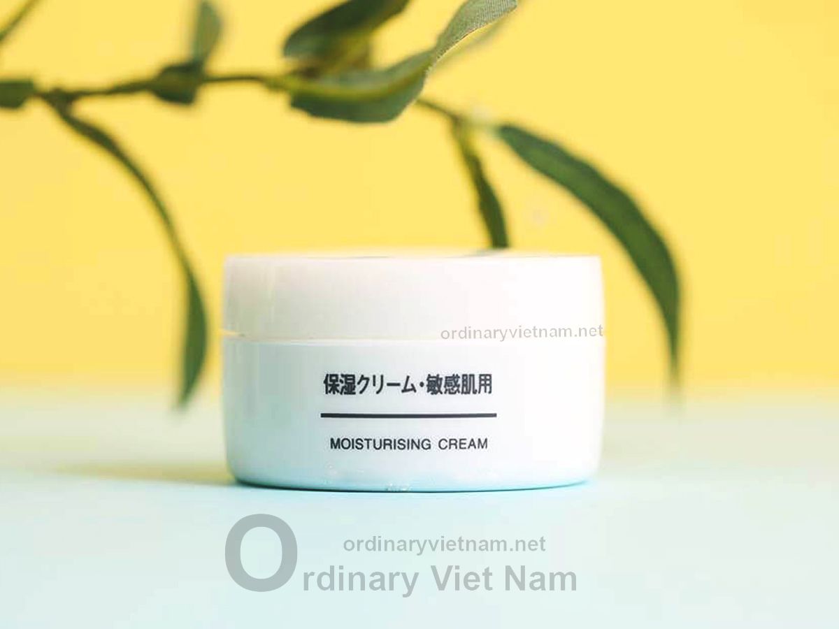 Review-kem-duong-am-Muji-moisturising-cream-Ordinary-Viet-Nam-1.jpg