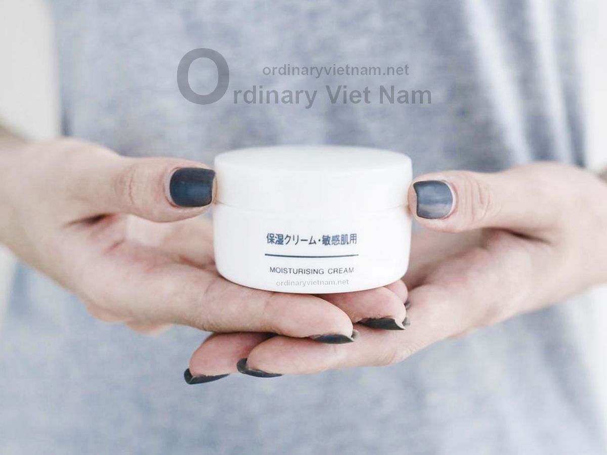 Review-kem-duong-am-Muji-moisturising-cream-Ordinary-Viet-Nam-3.jpg