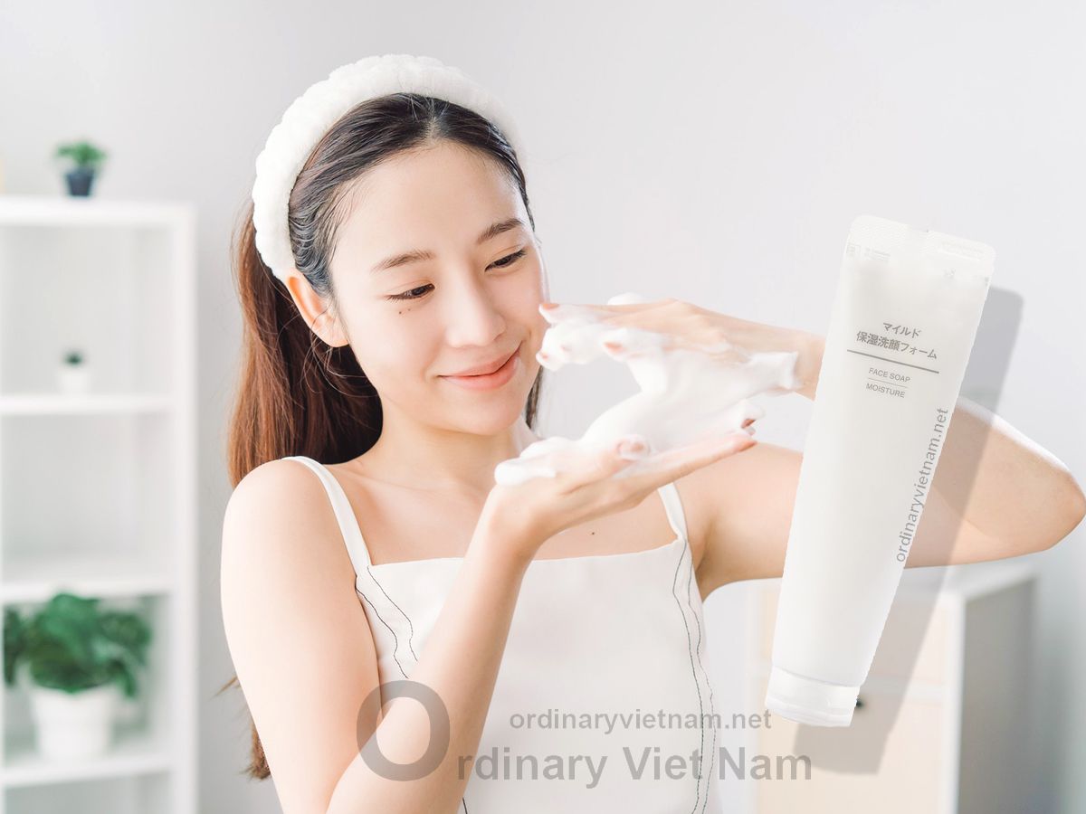 Review sua rua mat muji face soap moisture Ordinary Viet Nam 1