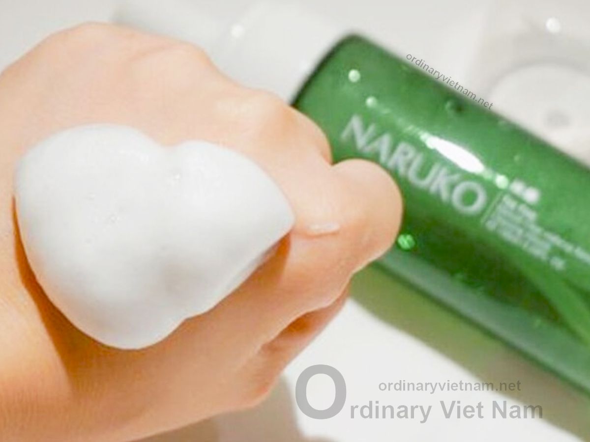 review-nuoc-tay-trang-Naruko-Tea-Tree-Blemish-Clear-Makeup-Removing-Cleansing-Mousse-Ordinary-Viet-Nam-2.jpg